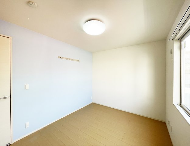 ホワイト　バード　Ⅱ　Ａ棟の居間・リビング