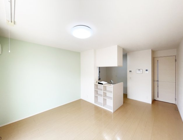 ホワイト　バード　Ⅱ　Ａ棟の居間・リビング