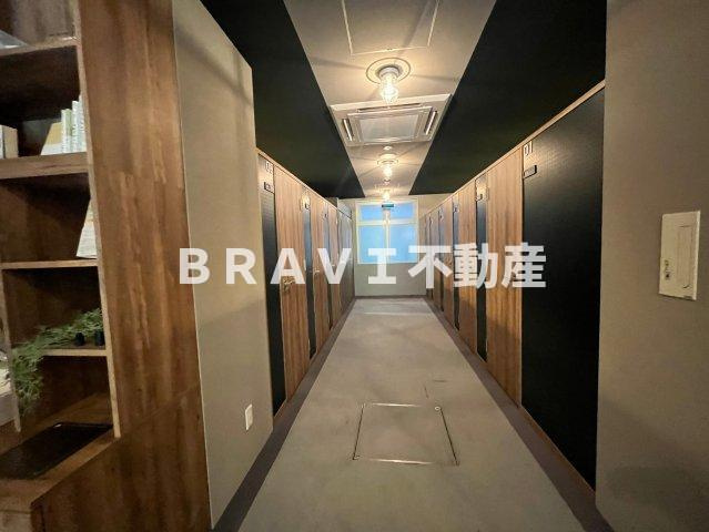 WORVE大阪本町のロビー