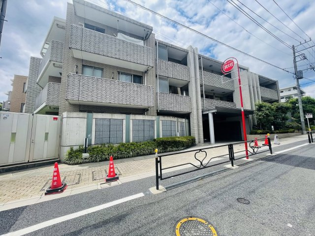 ヒルズ目白坂の外観