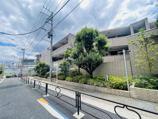 ヒルズ目白坂の外観