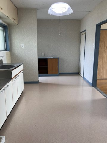 メゾンシェーネの居間・リビング