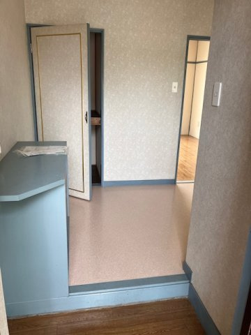 メゾンシェーネの玄関