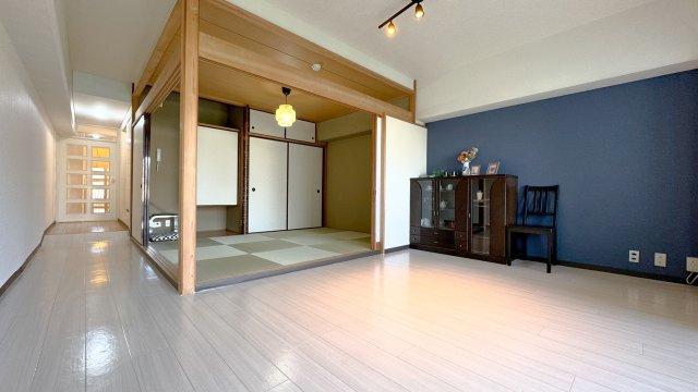 プラザ伊豆山の居間・リビング
