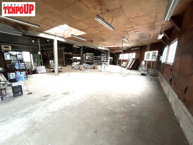 緑区四本木貸倉庫のその他