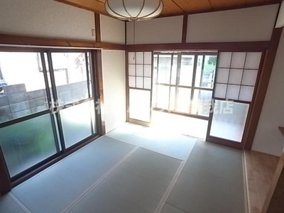 【寝室】 | 仁戸名町H貸家Ⅲ | 落ち着いた色調の寝室です