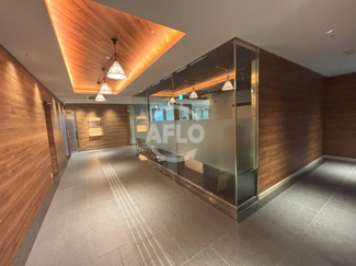 【設備】 | THE PEAK SHUNSAIBASHI | THE PEAK SHUNSAIBASHI　エントランス