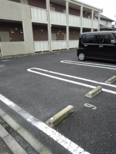 セレーノの駐車場