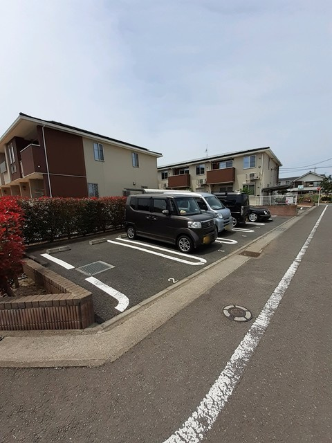 リジェールの駐車場