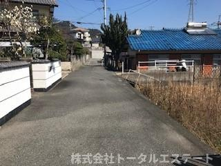 長府松小田土地の周辺