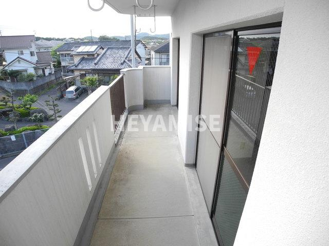 ルネサンス清水のバルコニー|※室内画像は別部屋のもの