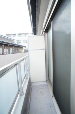 【バルコニー】 | リブリ・ホーリー鎌倉 | お洗濯にも便利なバルコニー付き