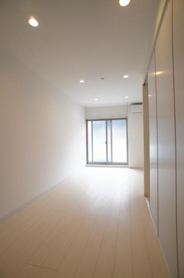 【居間・リビング】 | リブリ・ホーリー鎌倉 | 明るい洋室です