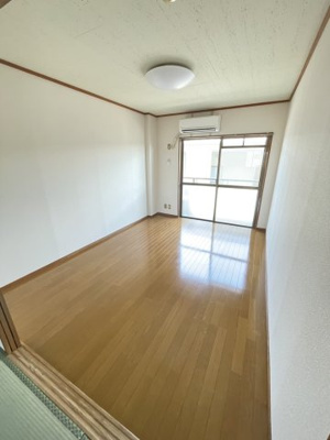 【居間・リビング】 | グレースコート協和