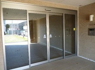 サンシャイン３３９のエントランス