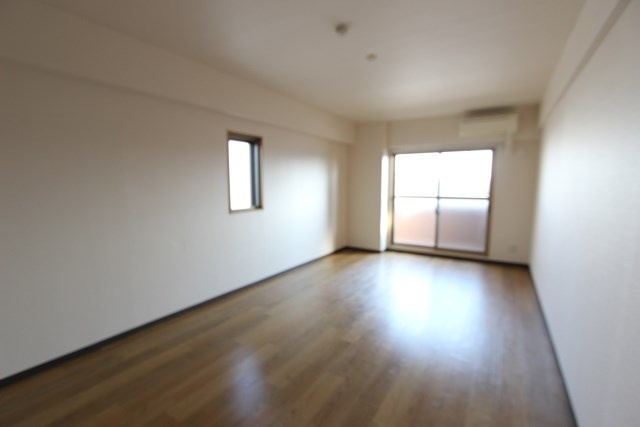 サンシャイン３３９の居間・リビング