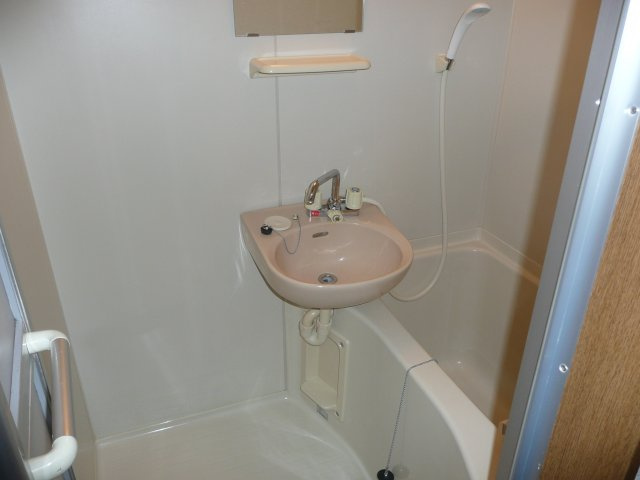 ユニコート田辺の浴室