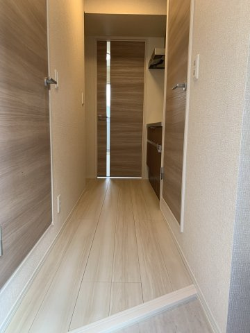 大学生協指定学生会館　FamillNakamuraのその他|玄関から居室