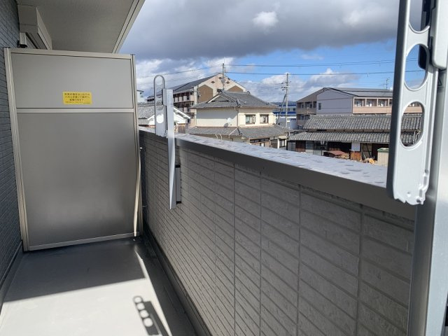 大学生協指定学生会館　FamillNakamuraのバルコニー