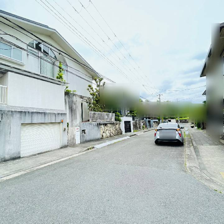 清和台西1丁目の前面道路含む現地写真|前道6Mあります