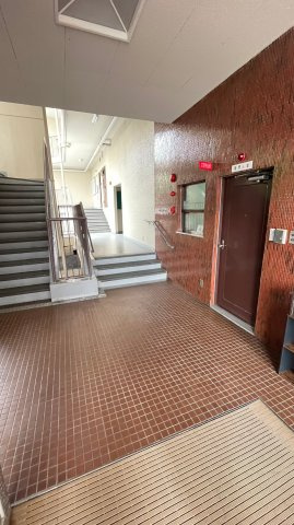 日商岩井第６緑地公園マンションのエントランス|エントランス