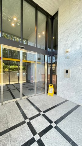 プレシアス清和台中央のエントランス|エントランス