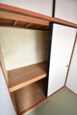 湊マンションB棟の収納