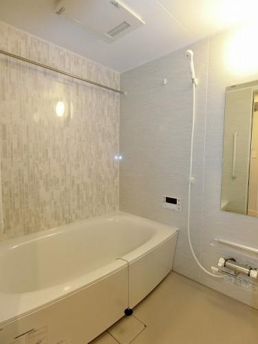 アインス鳥飼の浴室|内装イメージ：同タイプイメージ写真（床・壁など現状優先）