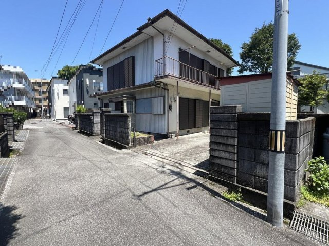 高知市三園町　売土地の前面道路含む現地写真