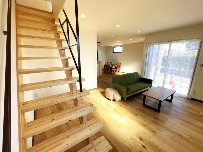 香美市土佐山田町　中古住宅の居間・リビング|新築時の写真