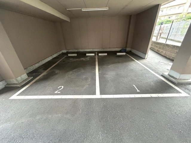 【駐車場】 | メゾンドアンジュ