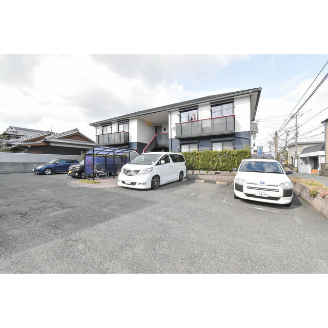 コマンセ21の駐車場|駐車場があるので、車を買う予定の方も安心です