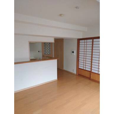 熊本市中央区水前寺１丁目の賃貸マンションの居間・リビング