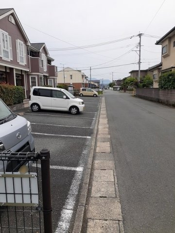 エトワールの駐車場