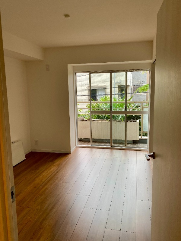 レックス四谷マンションの外観