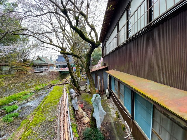 【外観】 | ◇◆伊勢原市大山 古民家(旧旅館)◆◇ | 住宅東側