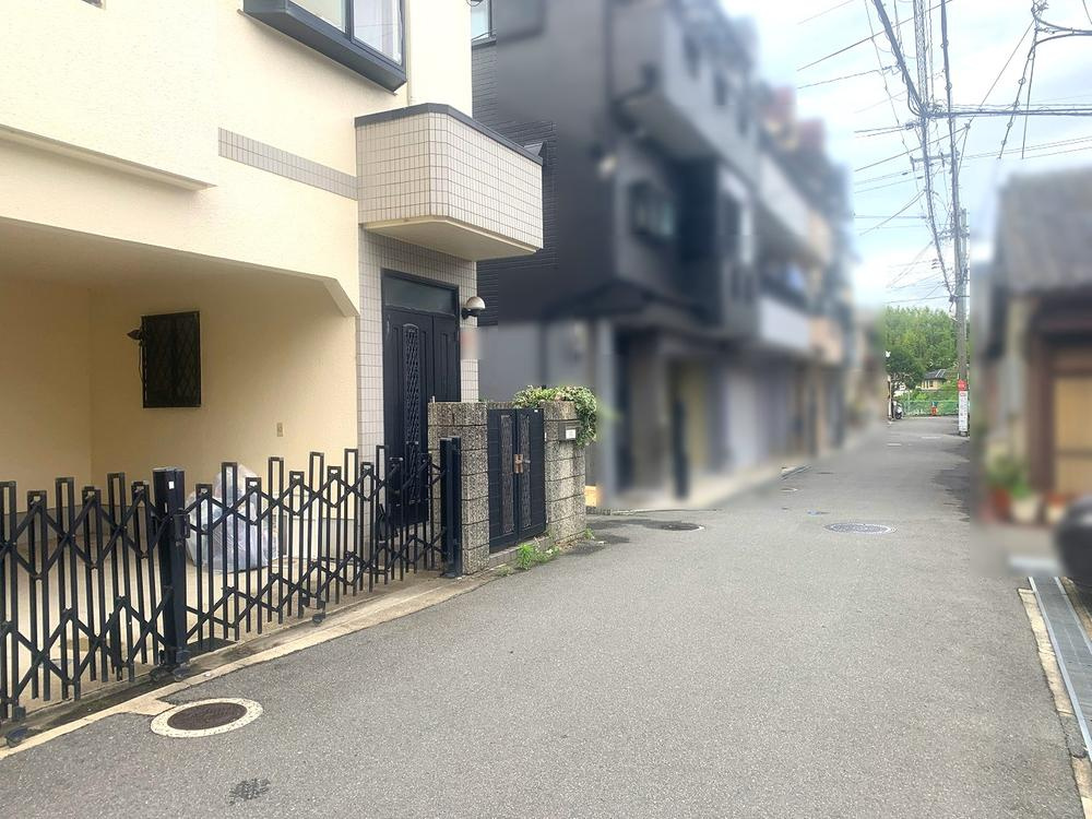 渚栄町　中古一戸建ての前面道路含む現地写真|前面道路含む現地写真■物件内覧・資金計画相談・住宅ローン相談、リフォーム相談、お問合せ受付中■
※当日・翌日のご内覧、ご相談はお電話でのお問合せがスムーズです！