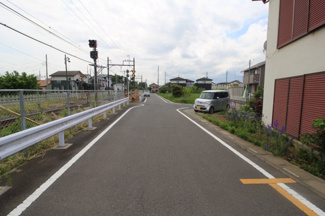 【前面道路含む現地写真】