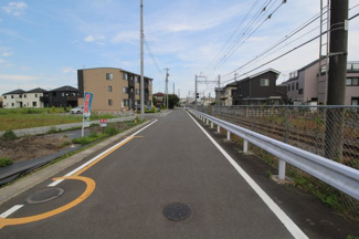 【前面道路含む現地写真】