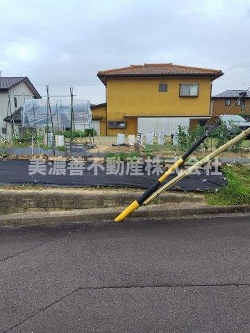 ６３３１４　関市迫間台土地の外観