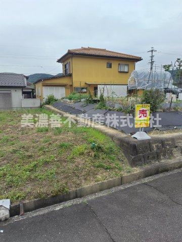 ６３３１４　関市迫間台土地の外観