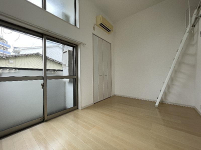 【居間・リビング】 | Fis姪浜 | 別号室の写真になります。現況優先。