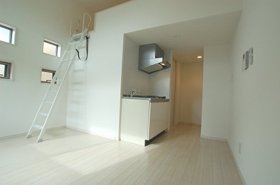 【居間・リビング】 | LaLa姪浜 | 別号室の写真になります。現況優先。