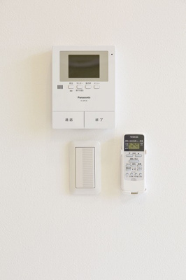 【セキュリティ】 | REVEUR箱崎 | 別号室の写真になります。現況優先。