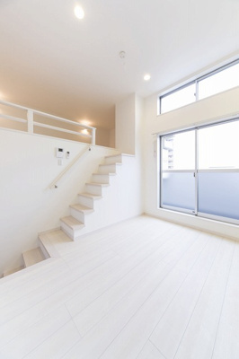 【バルコニー】 | REVEUR箱崎 | 別号室の写真になります。現況優先。
