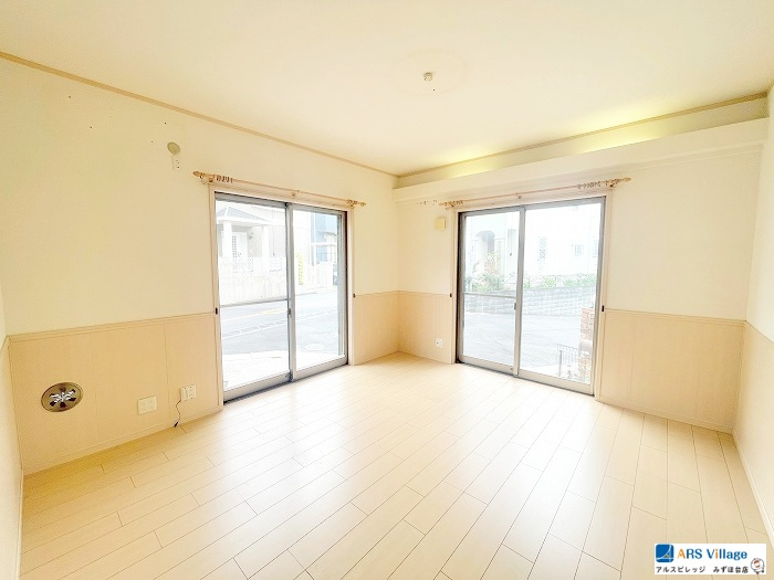 中古／富士見市東みずほ台4丁目の居間・リビング