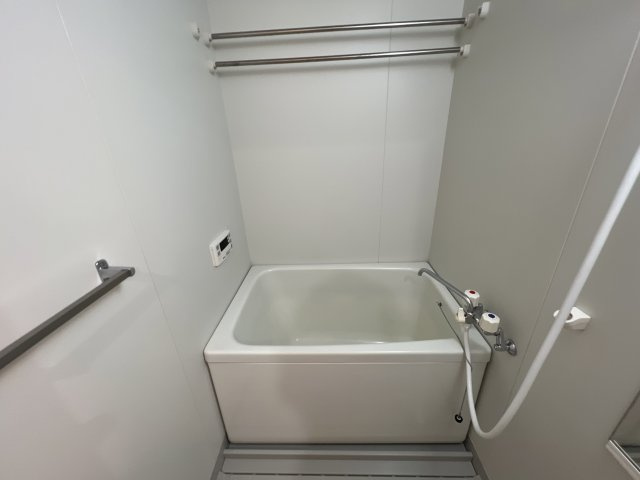 メゾンサンベリーナの浴室