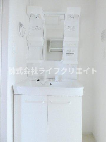 ブライトガーデンの洗面所
