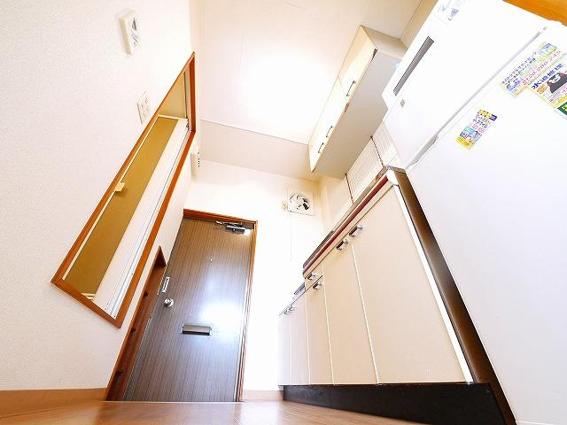 吉田ハイツの玄関