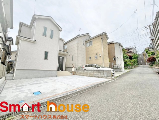 入谷東4丁目の前面道路含む現地写真
